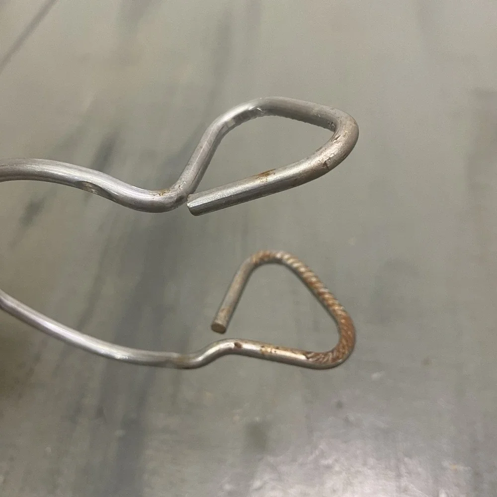 Vintage EKCO Metal Scissor 8